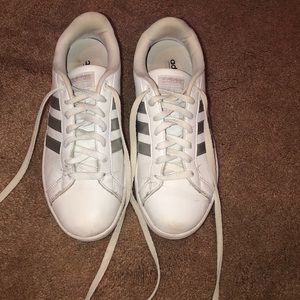 adidas supserstars size 6.5